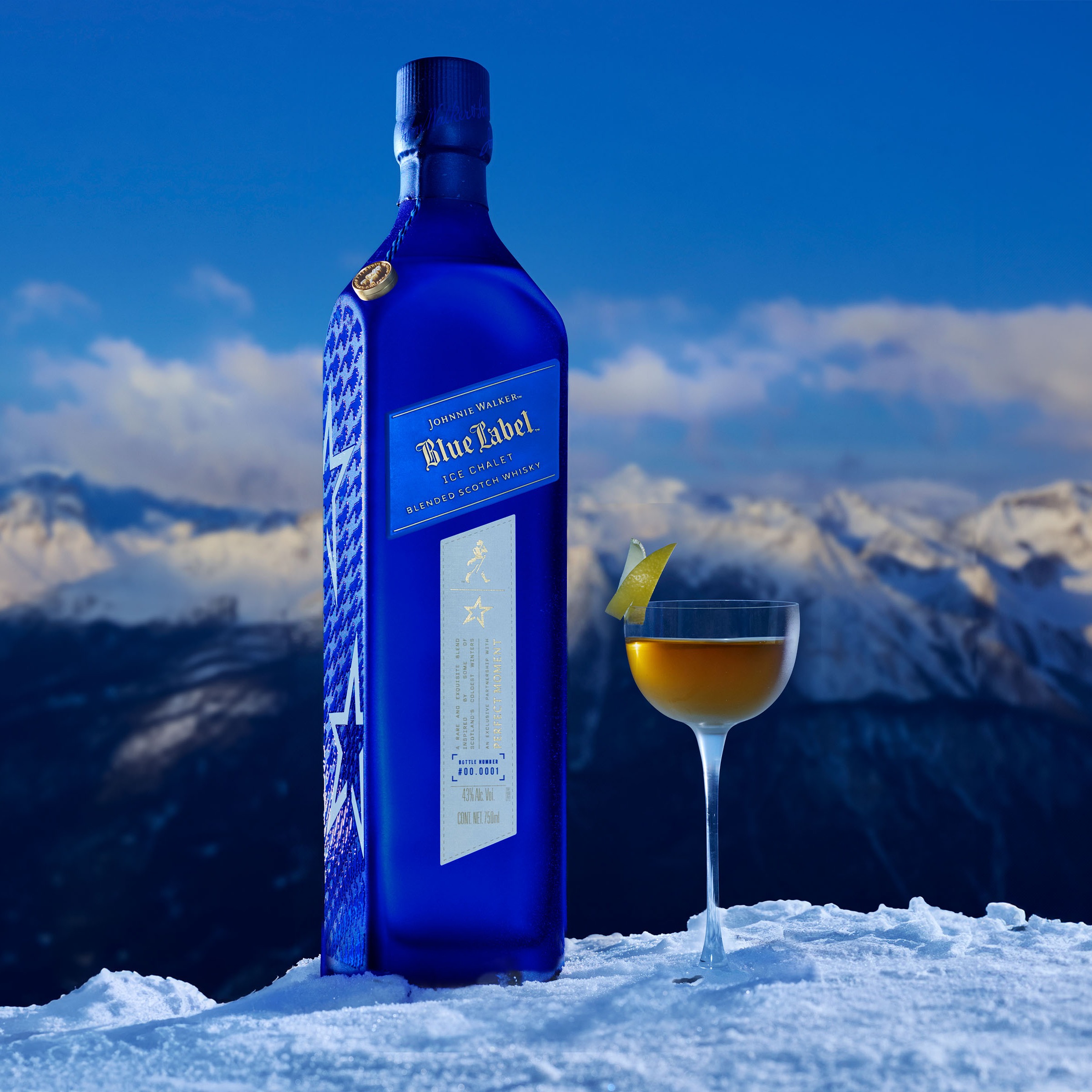 Ice Chalet Perfect Whisky Manhattan