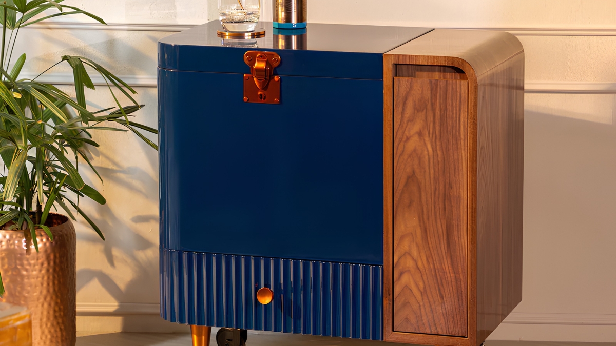 Is A Bar Trolley A Worthy Investment? Here’s How It Works For Thoughtful Hosting_HeroImage_AltText