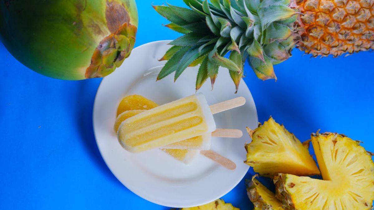 How To Make Alcohol Ice Pops And Three Summer Recipes To Try_HeroImage_AltText