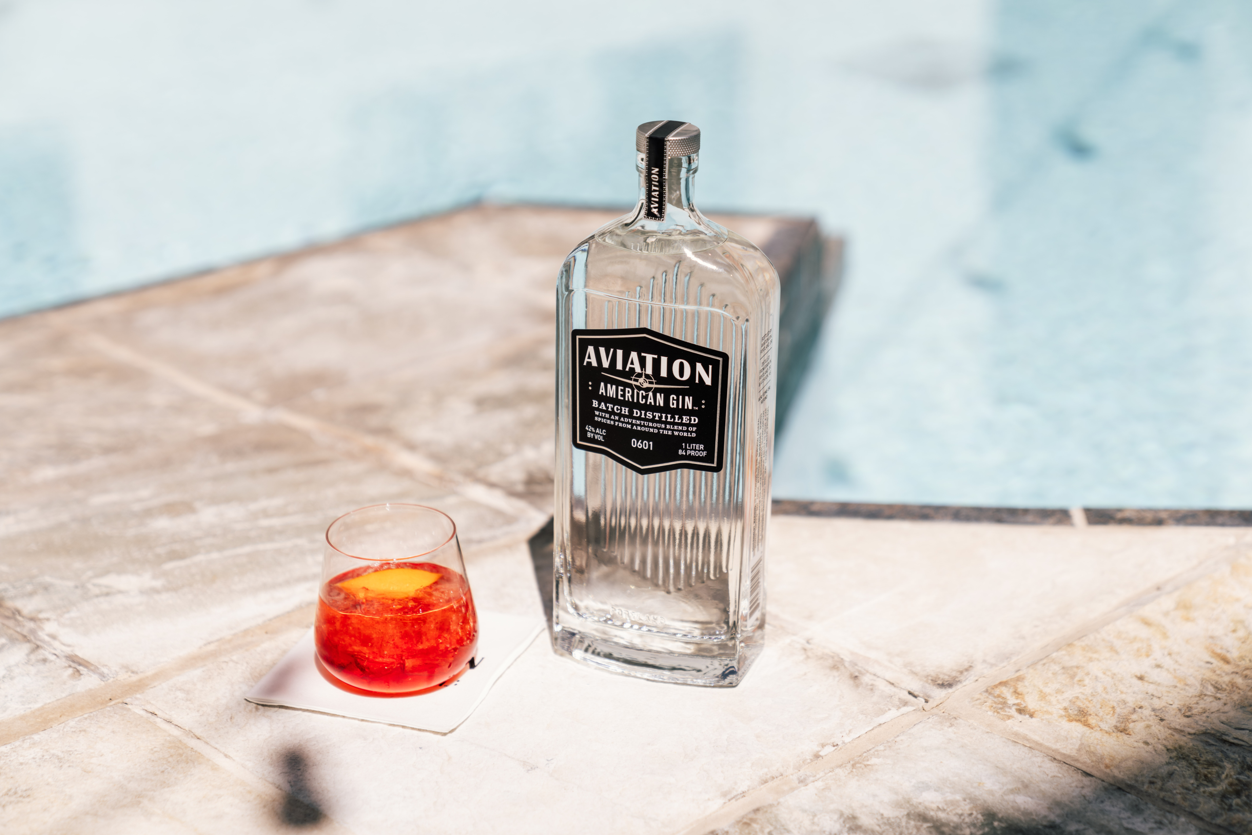 aviation-american-gin-bottle