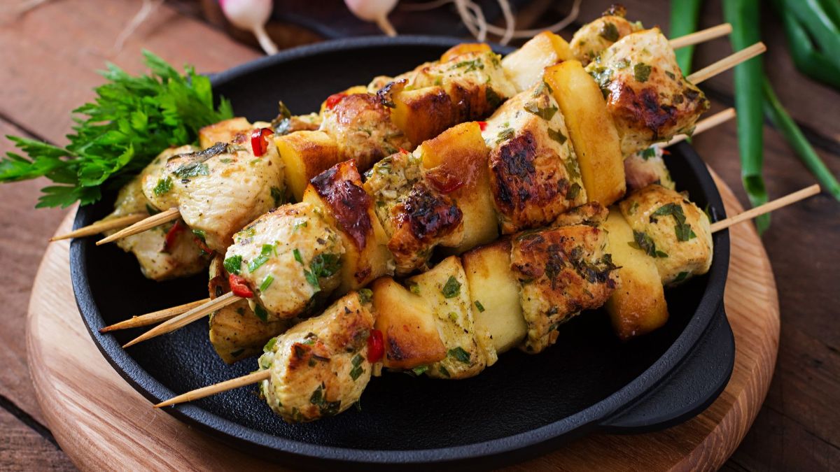Pre-Match Snack Ideas: Light Bites To Kick Off Your Cricket Party_HeroImage_AltText