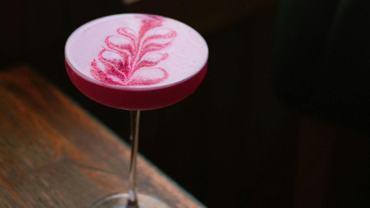 How To Fat Wash Spirits At Home: The Bartender Secret That Makes Whisky Taste Like Butter_HeroImage_AltText