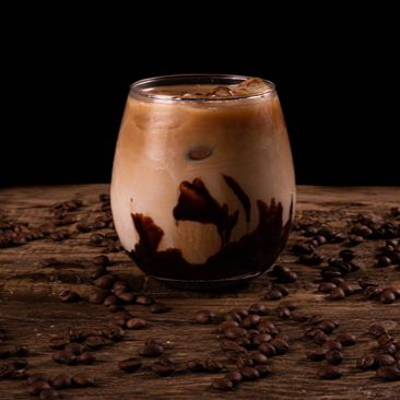 Mudslide Cocktail Recipe_HeroImage_AltText