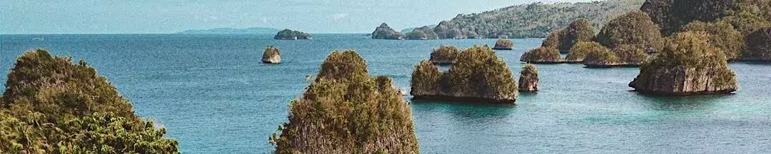 Small islands in the Philippines