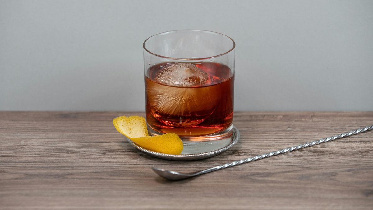 BourbonCocktails_BoulevardierCocktail_AltText