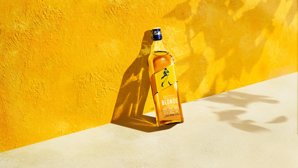 How Does Johnnie Walker Blonde Compare To Other Blended Whiskies?_HeroImage_AltText
