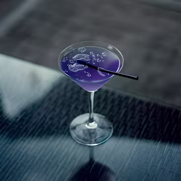 Purple Martini Cocktail Recipe_HeroImage_AltText
