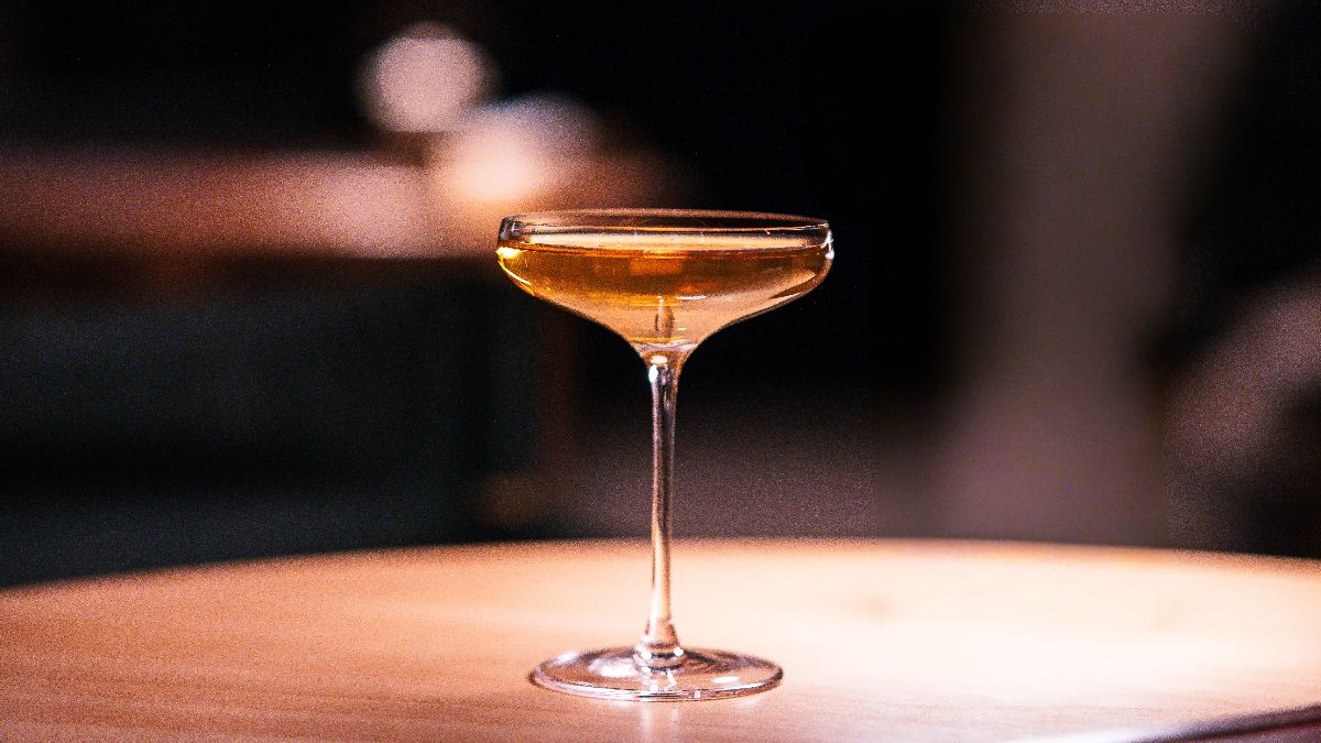 5 Oldest Bars In India: The Best Storied Spots To Grab A Drink_HeroImage_AltText