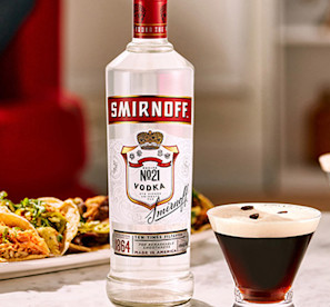 Un clásico con café, prepara un Espresso Martini