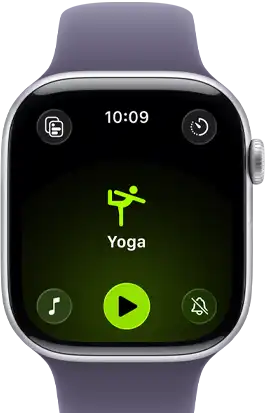 Apple Watch Series 11, boîtier en aluminium argent, séance de yoga en cours, côté droit extérieur : Digital Crown, bracelet sport brume violette