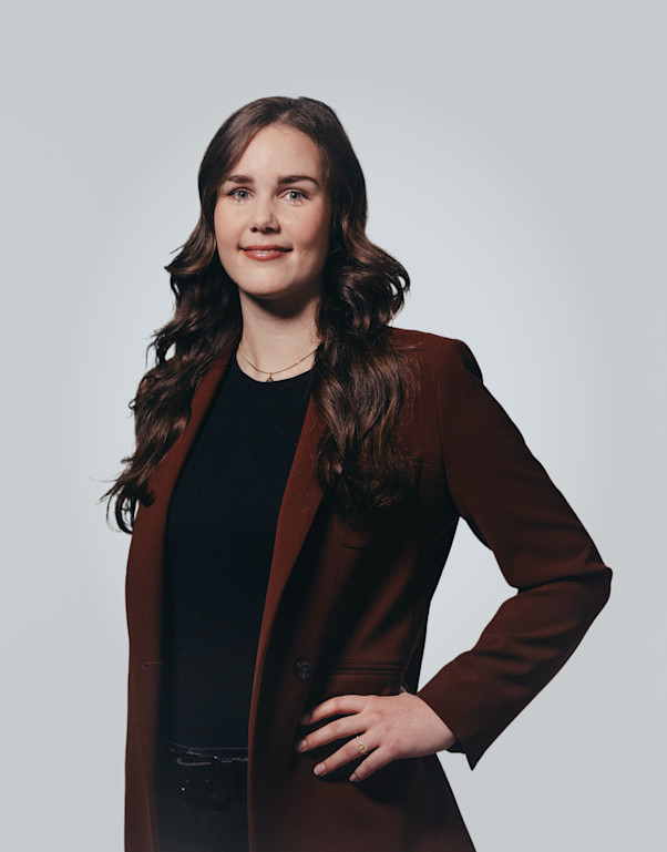 Sarah_bio_headshot