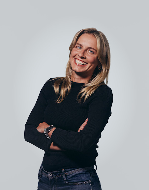 Clara_bio_headshot