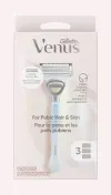 Rasoir Venus de Gillette pour les poils pubiens et la peau avec une tête de rasoir carrée dans son emballage