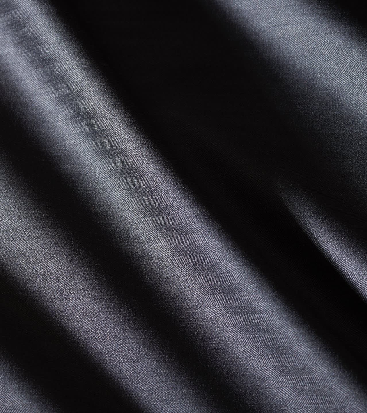 A dark blue cashmere fabric from the Brioni Bespoke selection