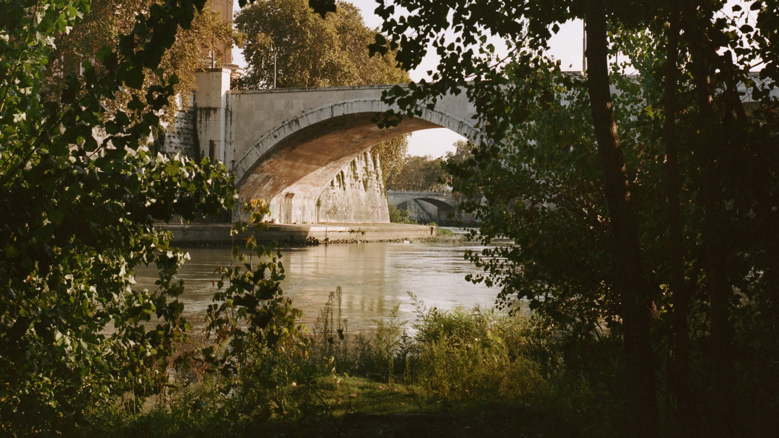 A view of the Tiber river in Rome