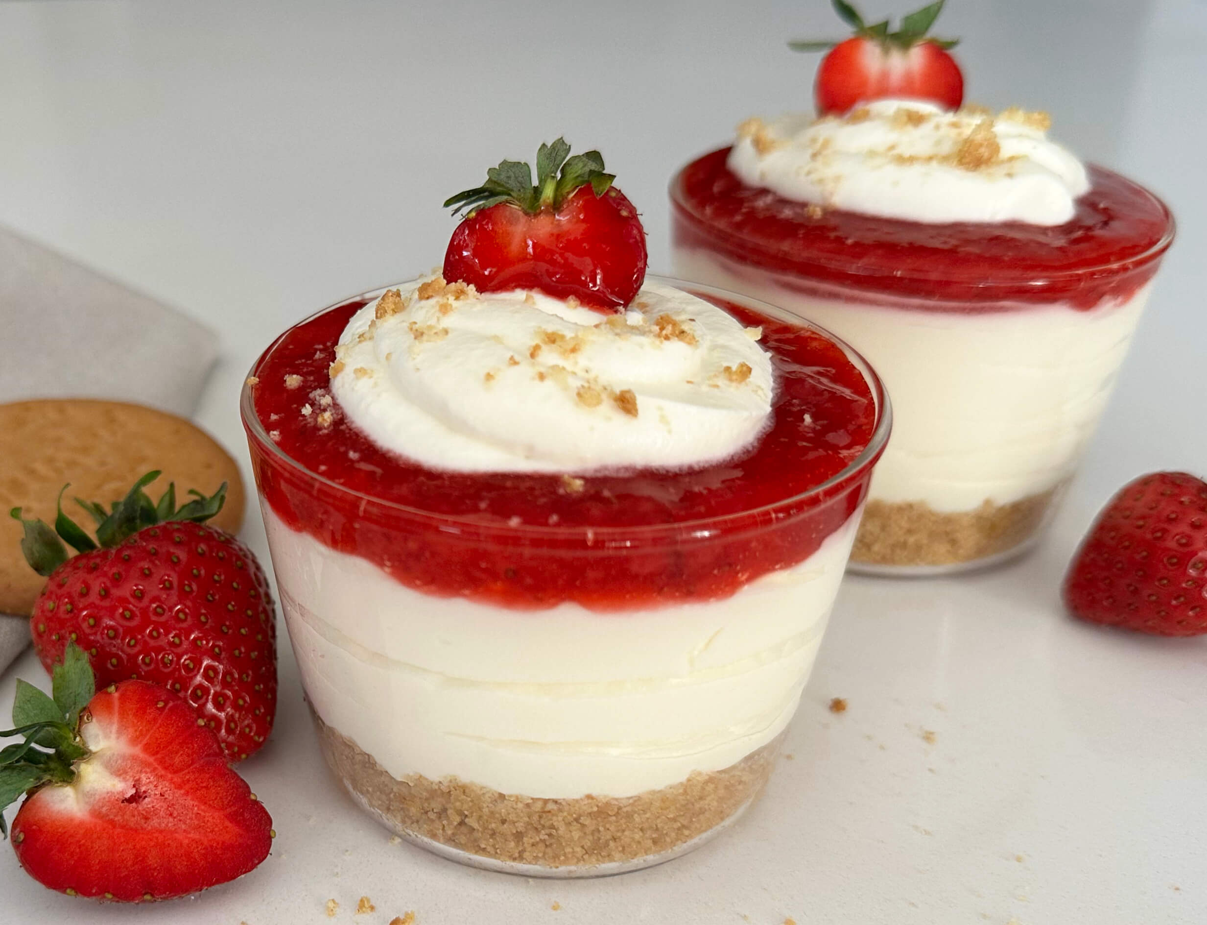 Strawberry Cheesecake Cups