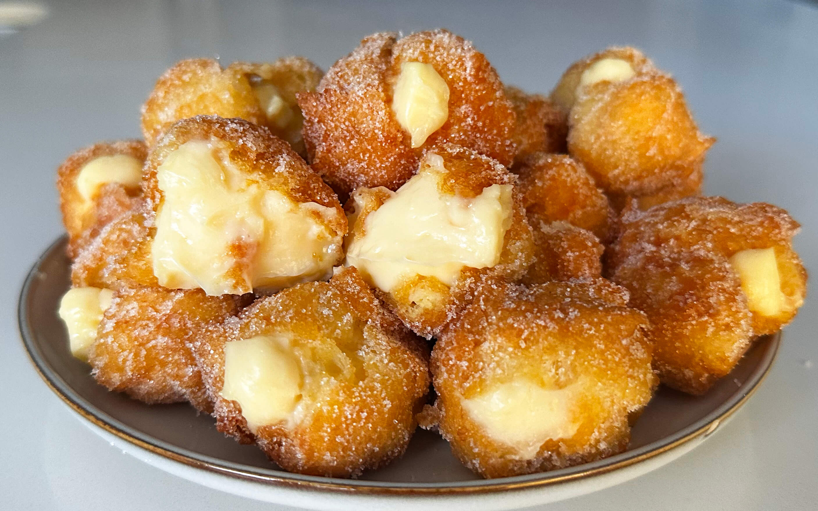 Spanish Buñuelos de Viento (Spanish Donuts)