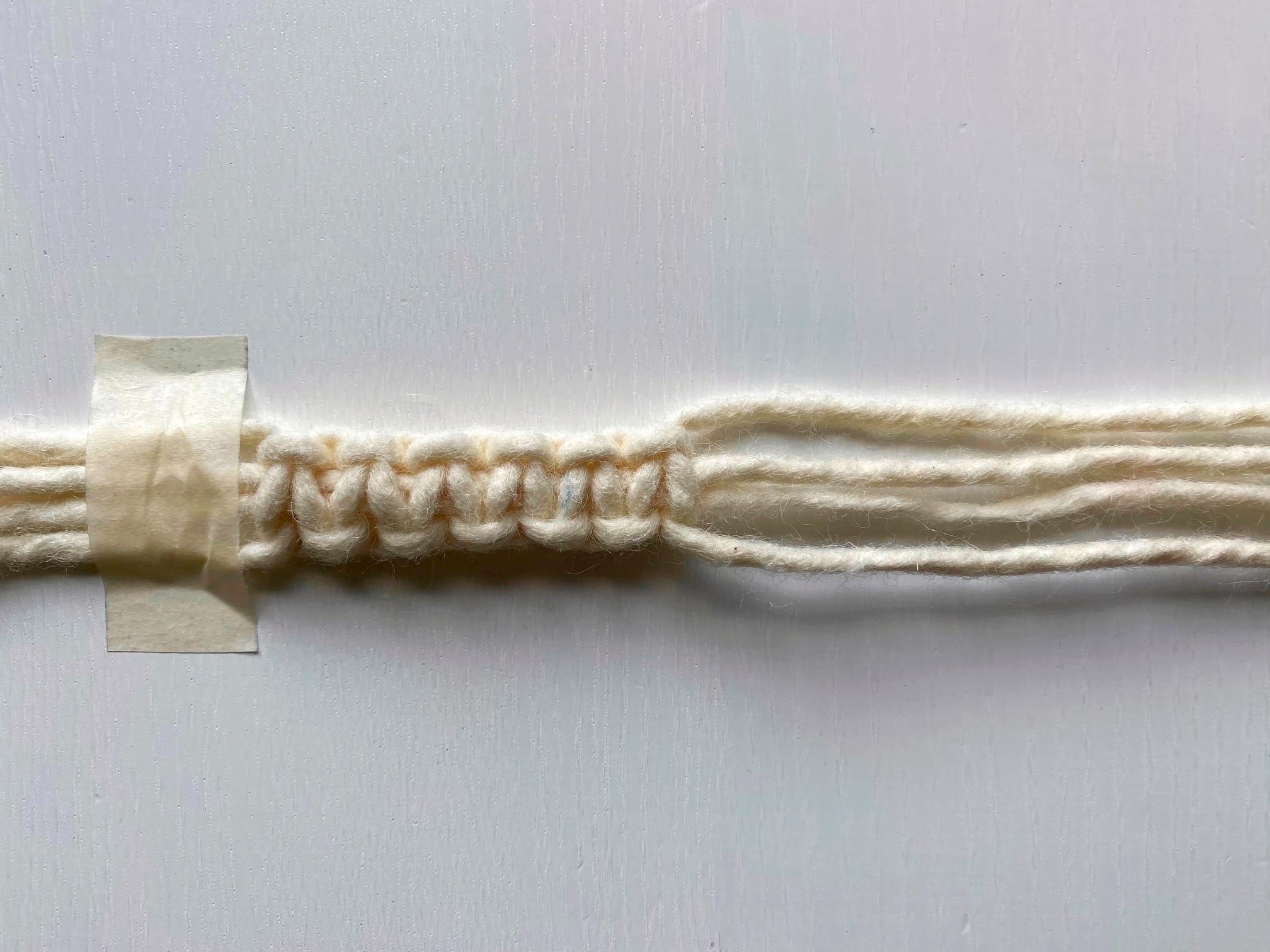 Solmi ensin ripustuslenkki.