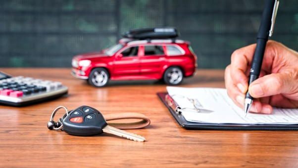 car-insurance-keys-calculator-contract-savings