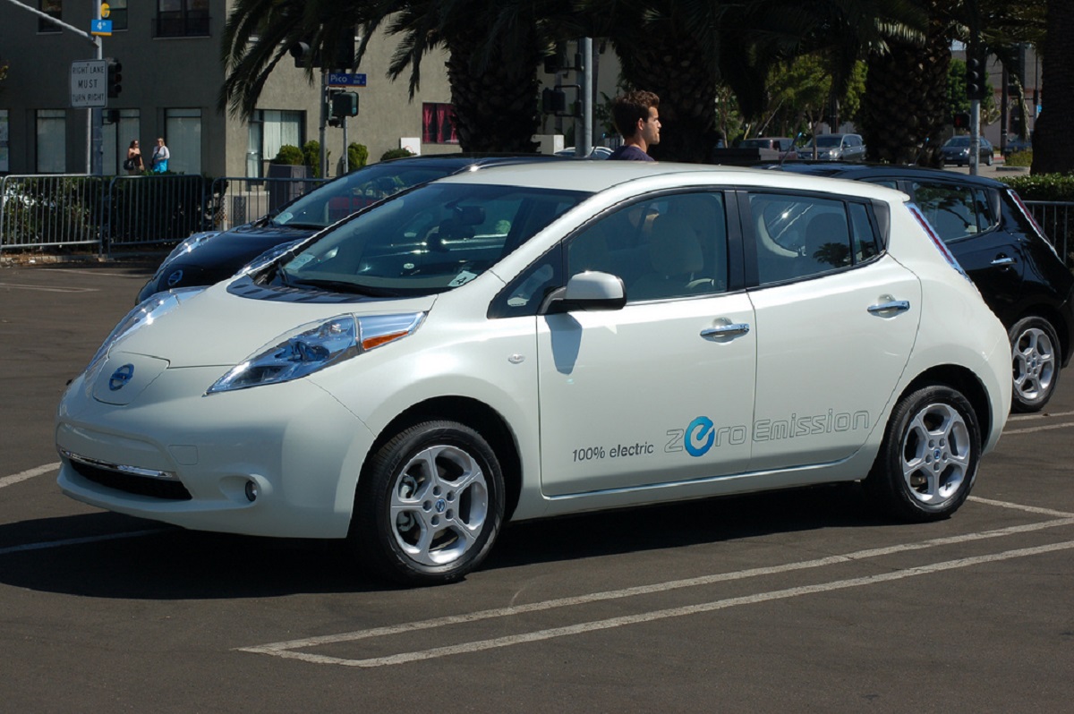 nissan-leaf