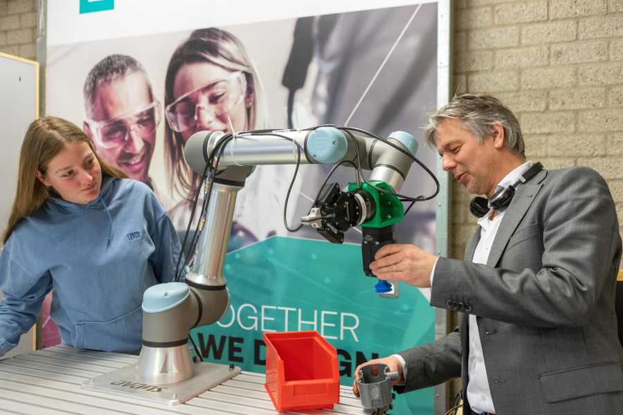 Gratis online cursussen robotica voor mkb'ers dankzij Coronafonds Regio West-Brabant 