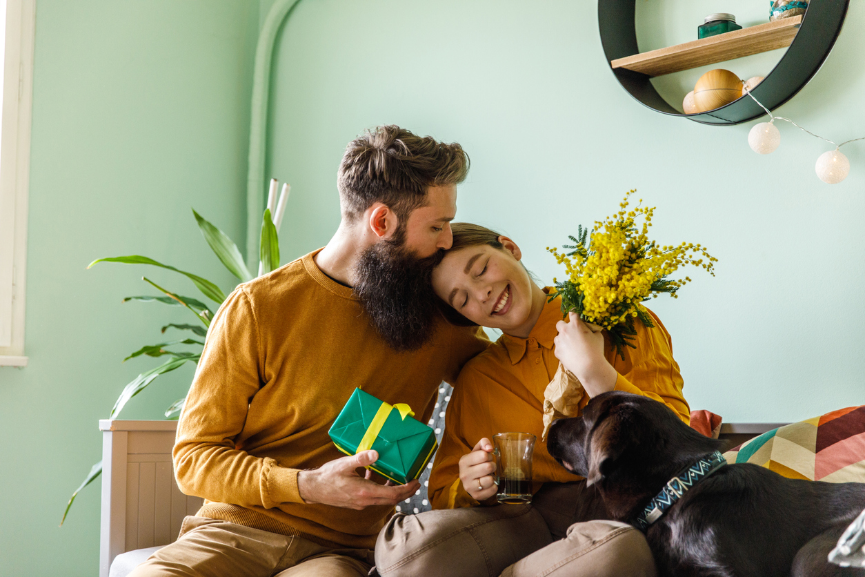 Build the Perfect V-Day Bouquet with these Pet-Safe Flowers