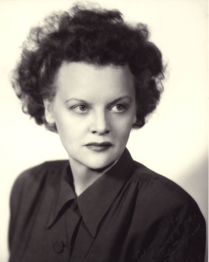 A portrait of the designer in the 1940s. Image via the Society of Architectural Historians.