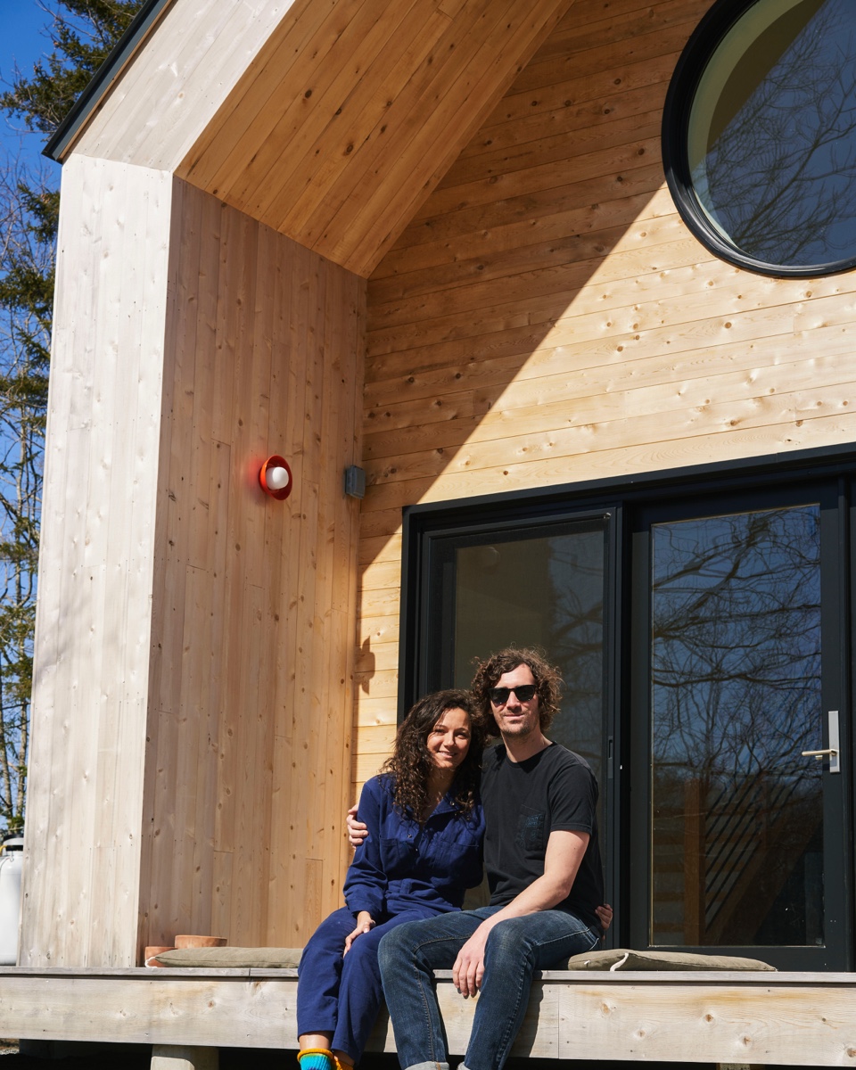 Sidney and her boyfriend split their time between Maine and Brooklyn, NY.