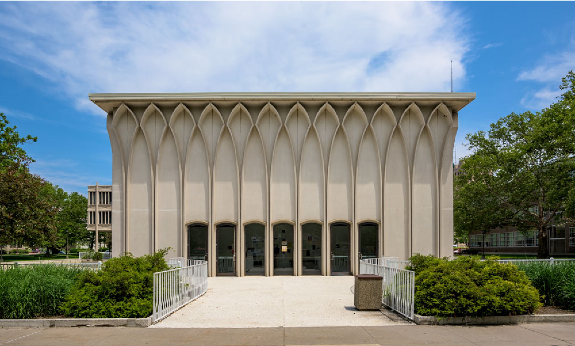 The Helen L. Deroy Auditorium, on the Wayne State campus. Image via the Wayne State University Yamasaki Legacy.