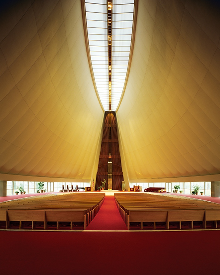 The interior of the Temple Beth El. Image via the Library of Congress.