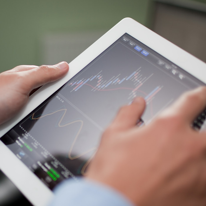 hero image cloud and virtualization