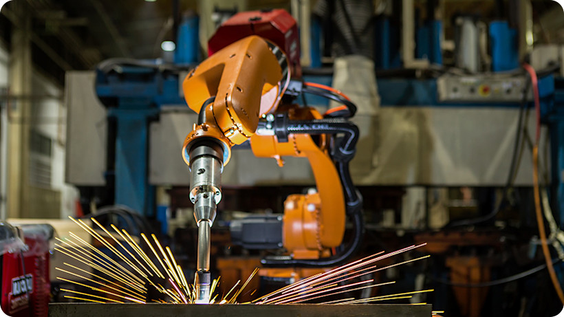 robotic-arm-welding-870x490.jpg