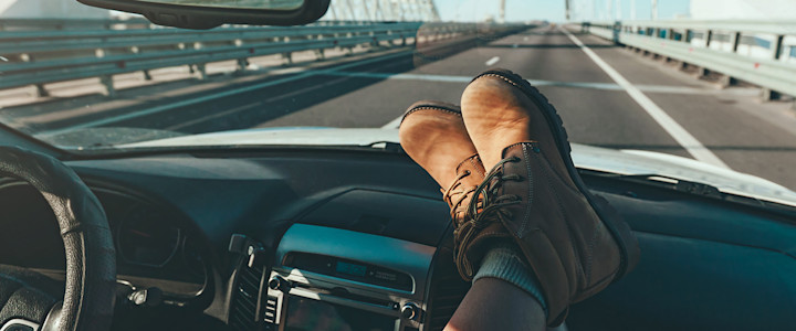 view-windshield-boots-bridge-1440x1120.jpg