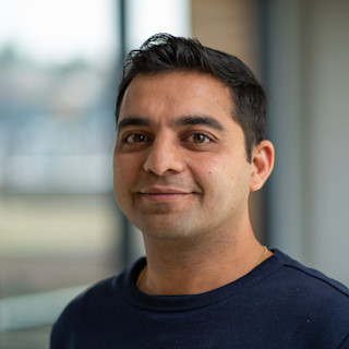 Niket Tandon's Profile Photo