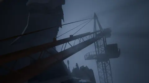 Derelict Office-Blockout-01