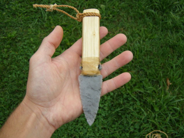 Pazourkový nůž – Ötziho nůž s rukojetí