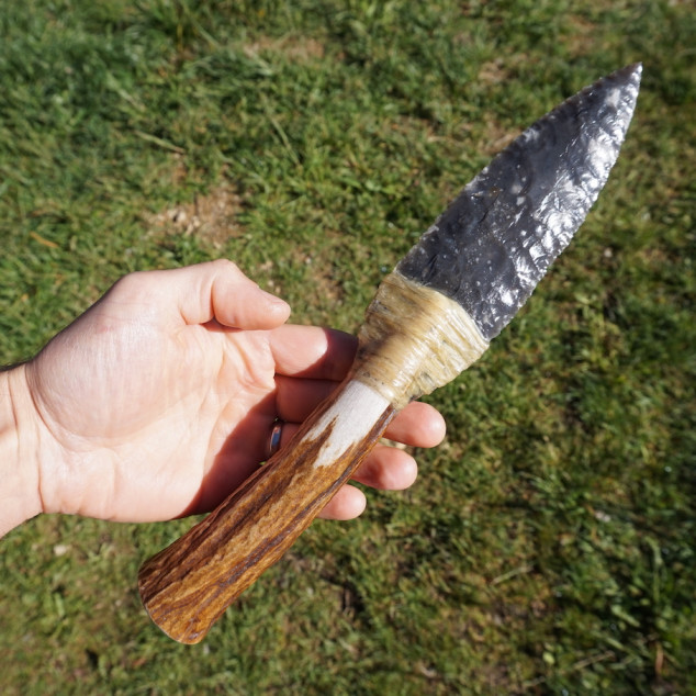 Pazourkový nůž – Dýka - listovitý hrot v losím parohu