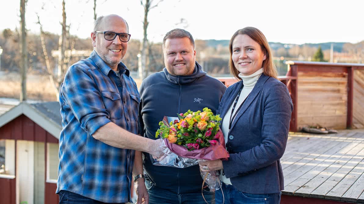 Reimund Geving på Stjørdal er strømkunde nr 80.000 til NTE