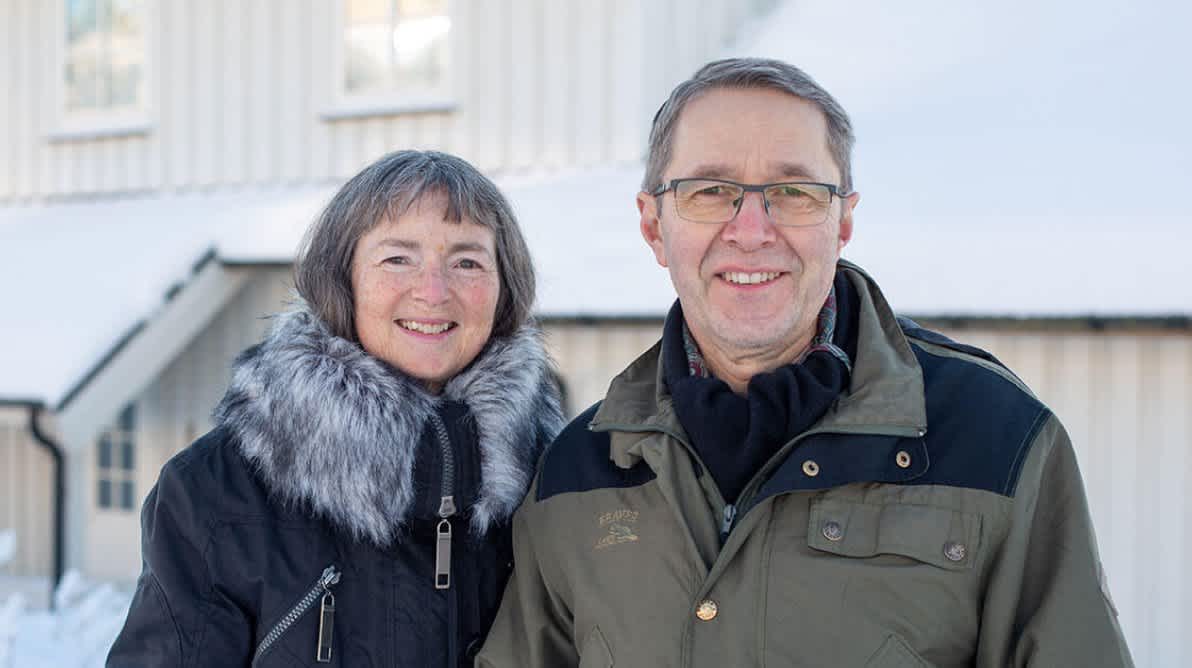 Kristin og Harald Nordtug Tveit smiler til kamera