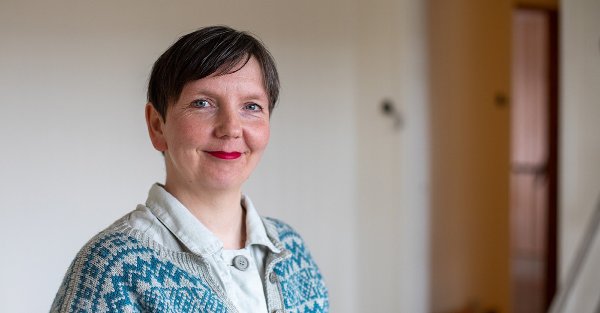 Birgitte S. Dillan fra Verdal Sanitetsforening smiler mot kamera