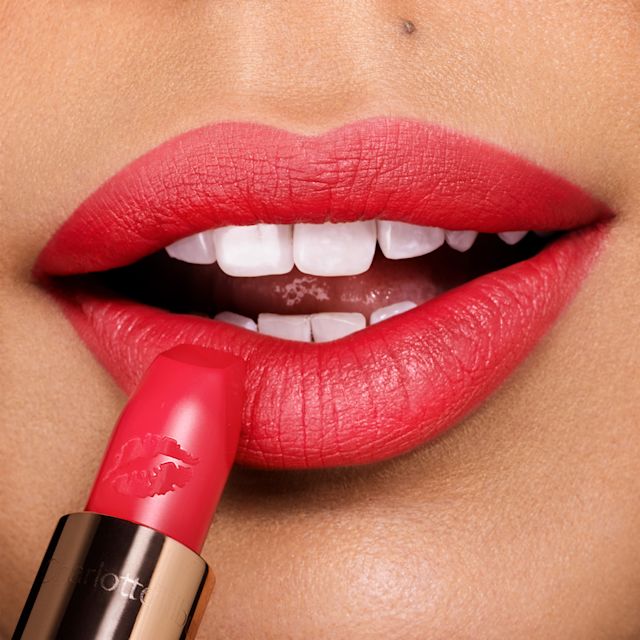 Coral Pink Lipstick close up Model wearing Miranda May coral pink lipstick