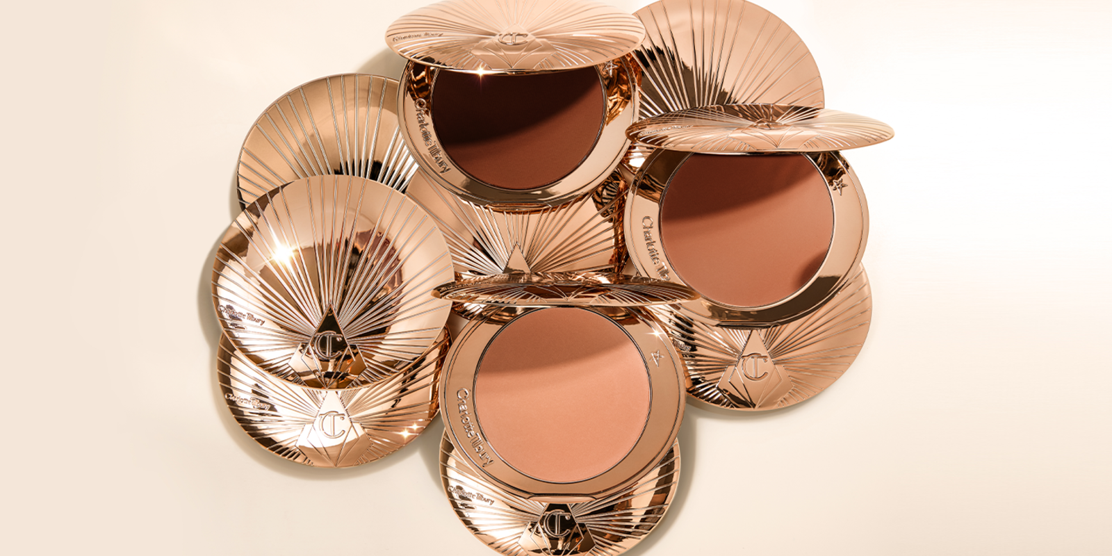 Airbrush Bronzer Still Life PLP Airbrush Bronzer Open Pack Shot