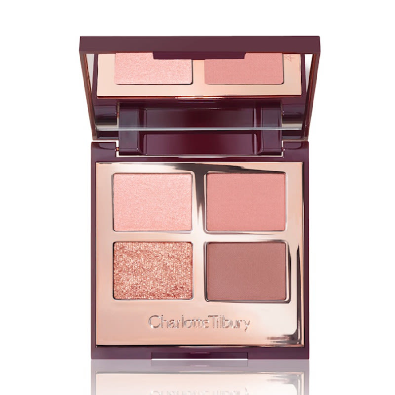 Pillow Talk Luxury Palette packshot for blog Pillow Talk Luxury Palette with 4 rosy-pink eyeshadow shades to prime, enhance, smoke and pop