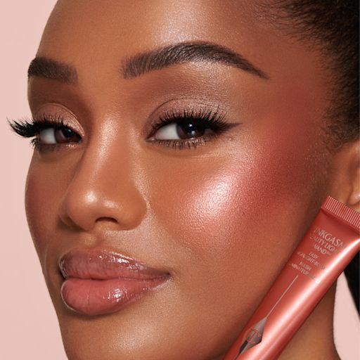 How To Apply Liquid Blush How to apply liquid blush using Beauty Light Wand liquid blush and highlighter in Pinkgasm