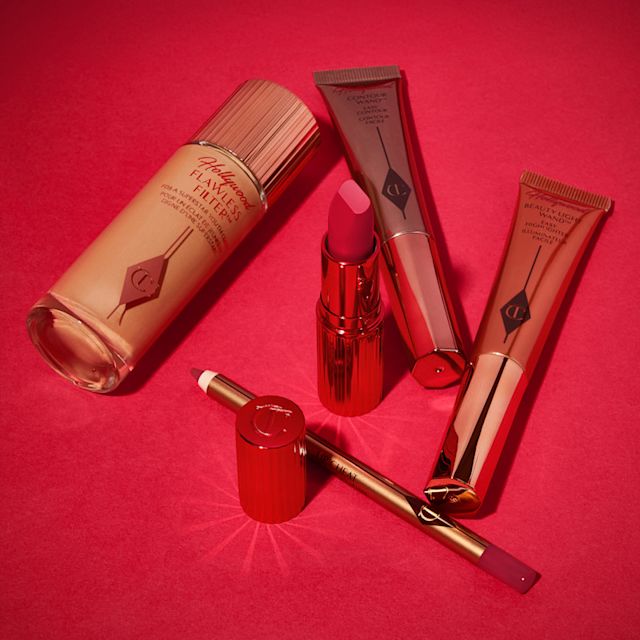 Cadeaux Charlotte Tilbury pour la Fête des Mères Cadeaux pour des kits beauté personnalisables de Charlotte Tilbury