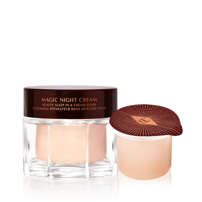 Peach-coloured, thick and luscious night cream in a glass jar with a gold-coloured lid along with its refill in a petite pot with an easy-to-peel-off cover. 