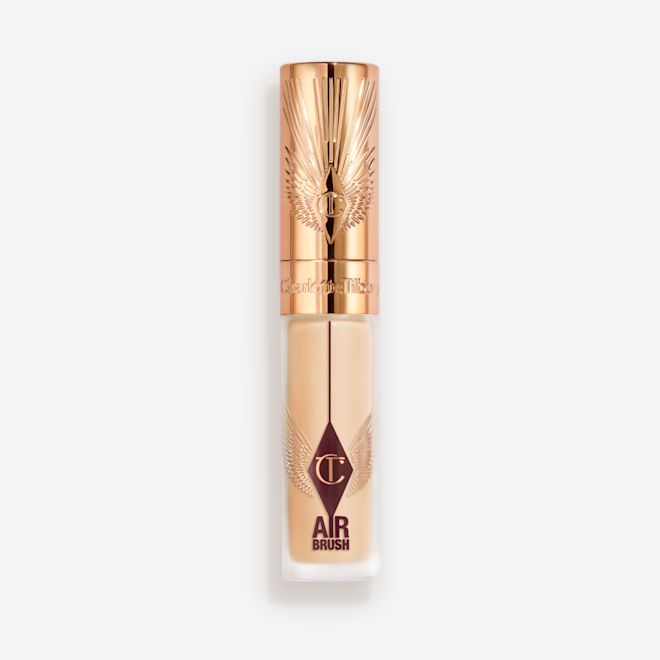 Airbrush Flawless Concealer - 6 Medium closed packshot Airbrush Flawless Concealer - 6 Medium closed packshot