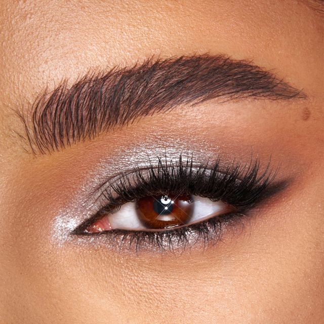 Beautyverse Frosted Eyeshadow close up Model wearing a frosted Y2K makeup look using the Cyber Silver shade in The Beautyverse Palette