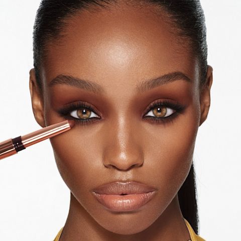Make-up-Farben für dunkles schwarzes Haar