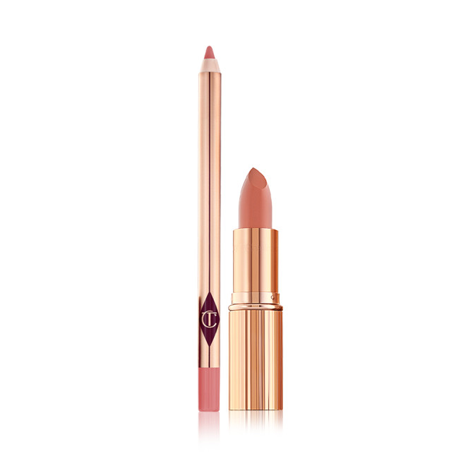 An open lip liner pencil in a peachy-pink shade and an open lipstick in a salmon-pink colour in a gold-coloured tube.